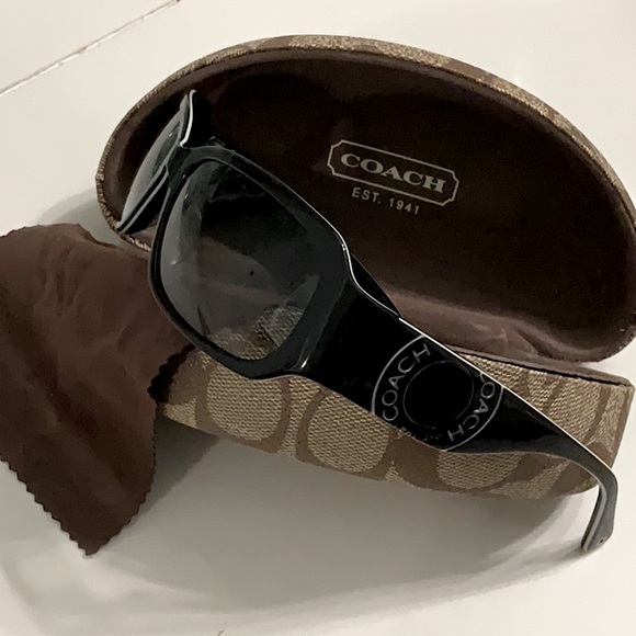 Coach Black Sunglasses - Picture 1 of 4